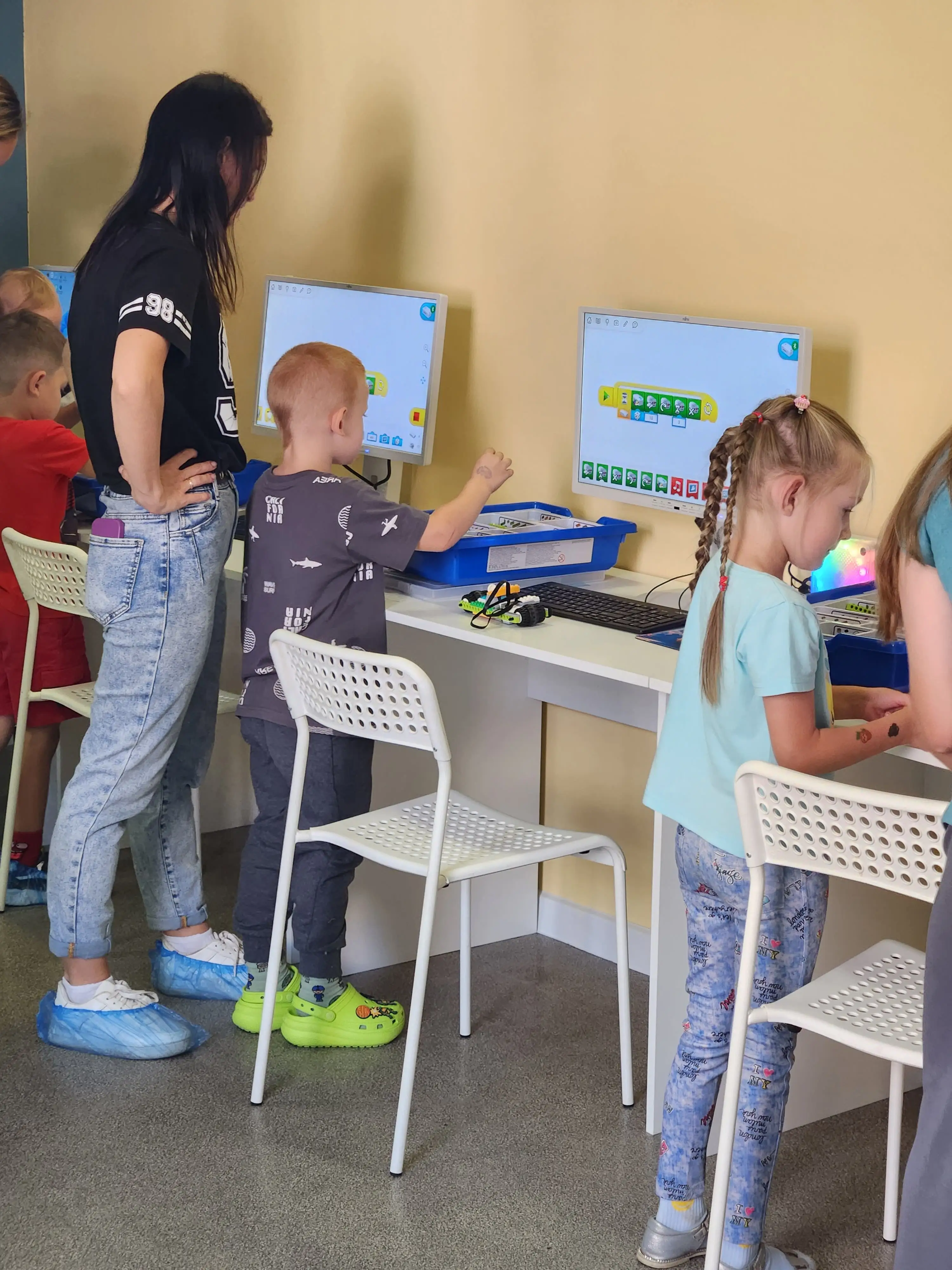 Занятие по программированию в РобоКоте