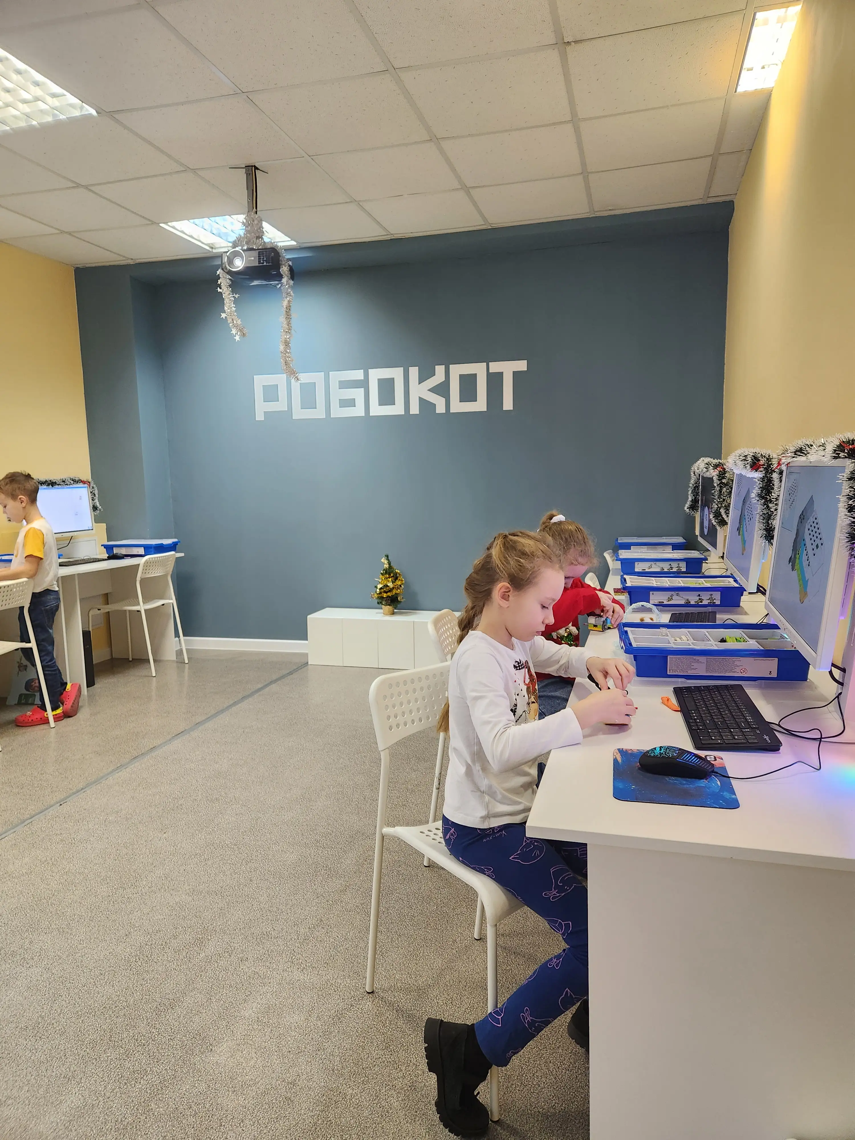 Занятие по робототехнике в РобоКоте